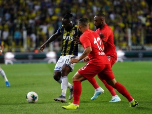 Fenerbahçe’nin İlk Golü Moses’tan