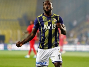 Moses ‘Pamuk’ İle Sahada