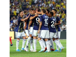Fenerbahçe İlk Yarı Top Göstermedi