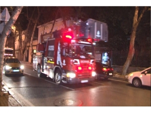 Galatasaray Üniversitesinde Çıkan Yangın Panik Oluşturdu