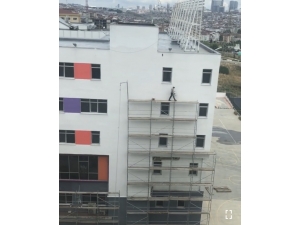 Metrelerce Yükseklikte Hiçbir Güvenlik Önlemi Almadan Çalışan İşçi Yürekleri Ağızlara Getirdi