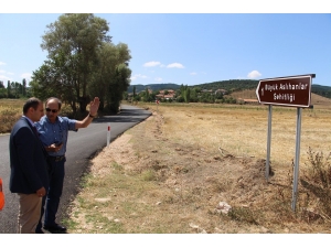 Şehitliklere Yönlendirme Tabelaları Yapıldı