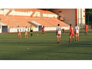 İzmit Belediyesi Başkanlık Kupası Başladı