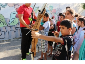 Manisa’da Okul Bahçeleri Spor Panayırına Döndü
