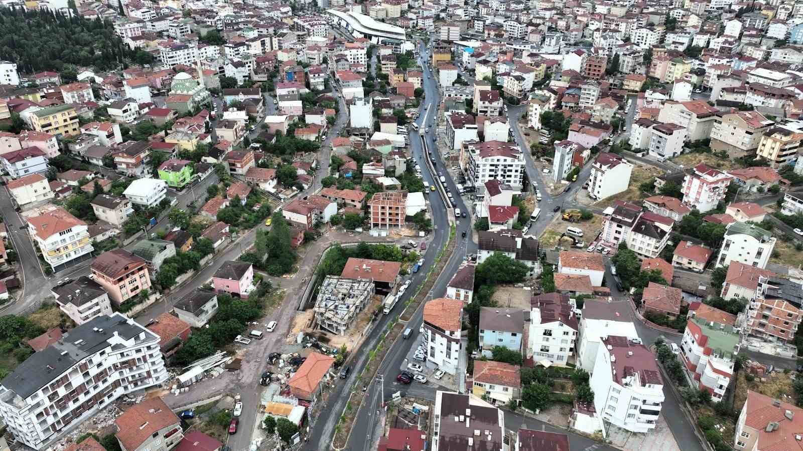 ugur-mumcu-caddesi-modern-kimligine-kavusuyor