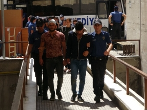 Taşlı Sopalı Beşik Kertmesi Kavgasındaki 18 Kişi Adliyeye Sevk Edildi