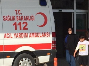 Kolundan Yaralanan Çocuğun Yengesi Göz Yaşlarına Hakim Olmadı