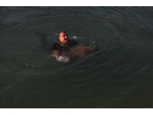 Sulama Kanalından Çıkartılan Gencin Annesi Yürekleri Yaktı