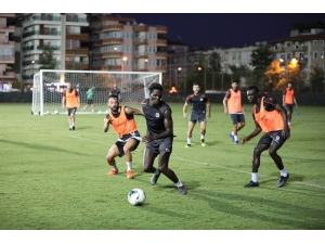 Erol Bulut: “İnşallah Kasımpaşa Maçında Rahat Galibiyet Alırız”