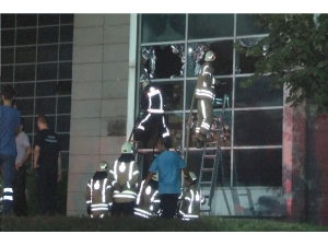 Kanuni Sultan Süleyman Hastanesinde Çıkan Yangın Kontrol Altına Alındı