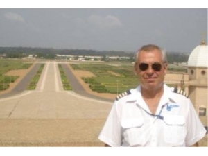 Kahraman Pilot Otel Odasında Ölü Bulundu