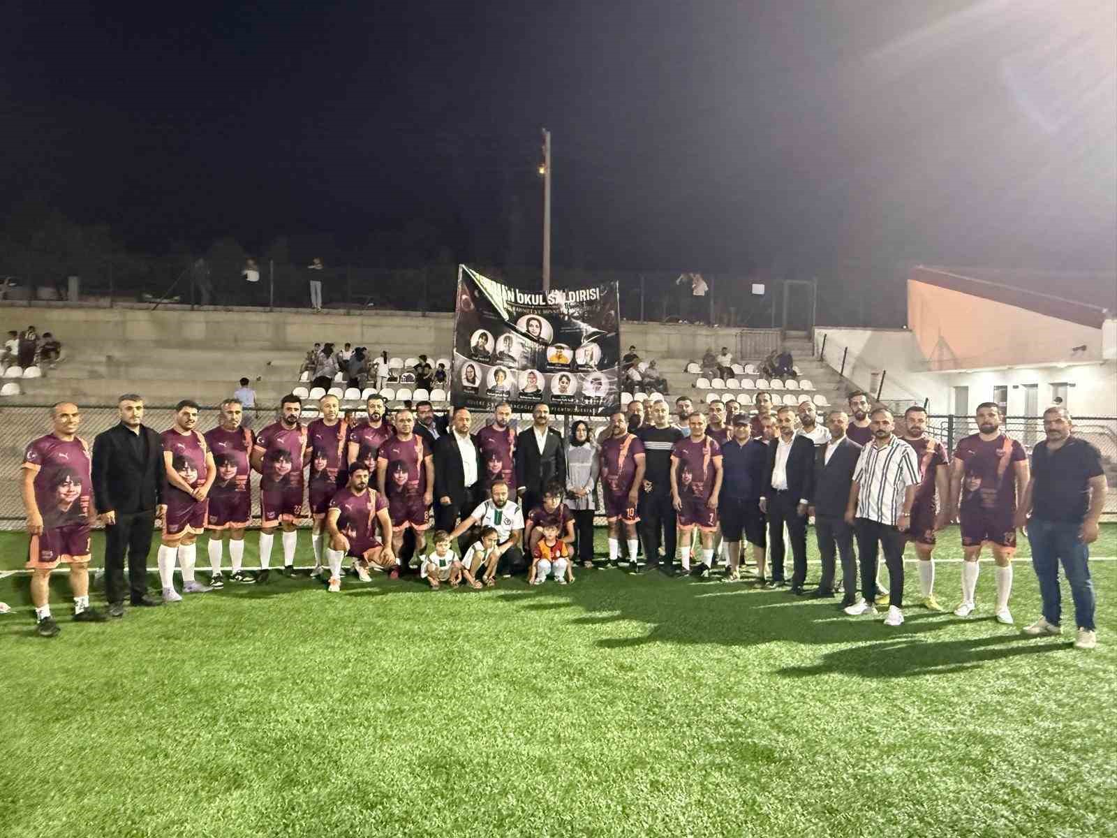 yusuf-tarik-gul-anisina-futbol-turnuvasi