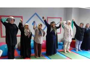 Obezite Merkezi İlk 8 Ayda Hastalarına 600 Kilo Verdirdi