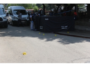 Cinnet Getirip Mahallede Herkesi Öldürmek İstedi