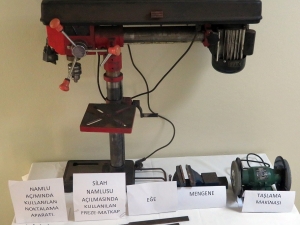 Sakarya’da Tavuk Çiftliğine Kaçak Silah Operasyonu