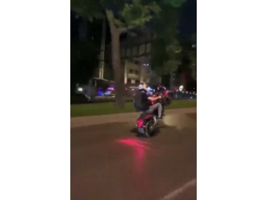 Motosikletli Magandanın Tek Teker Terörü Kamerada