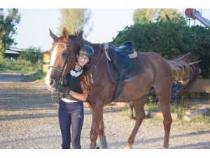 Mercan Badakal, Başarıdan Başarıya Koşuyor