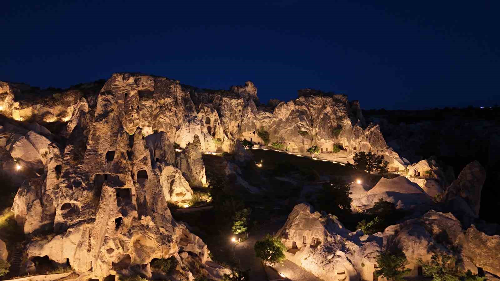 kapadokya-isil-isil-oldu