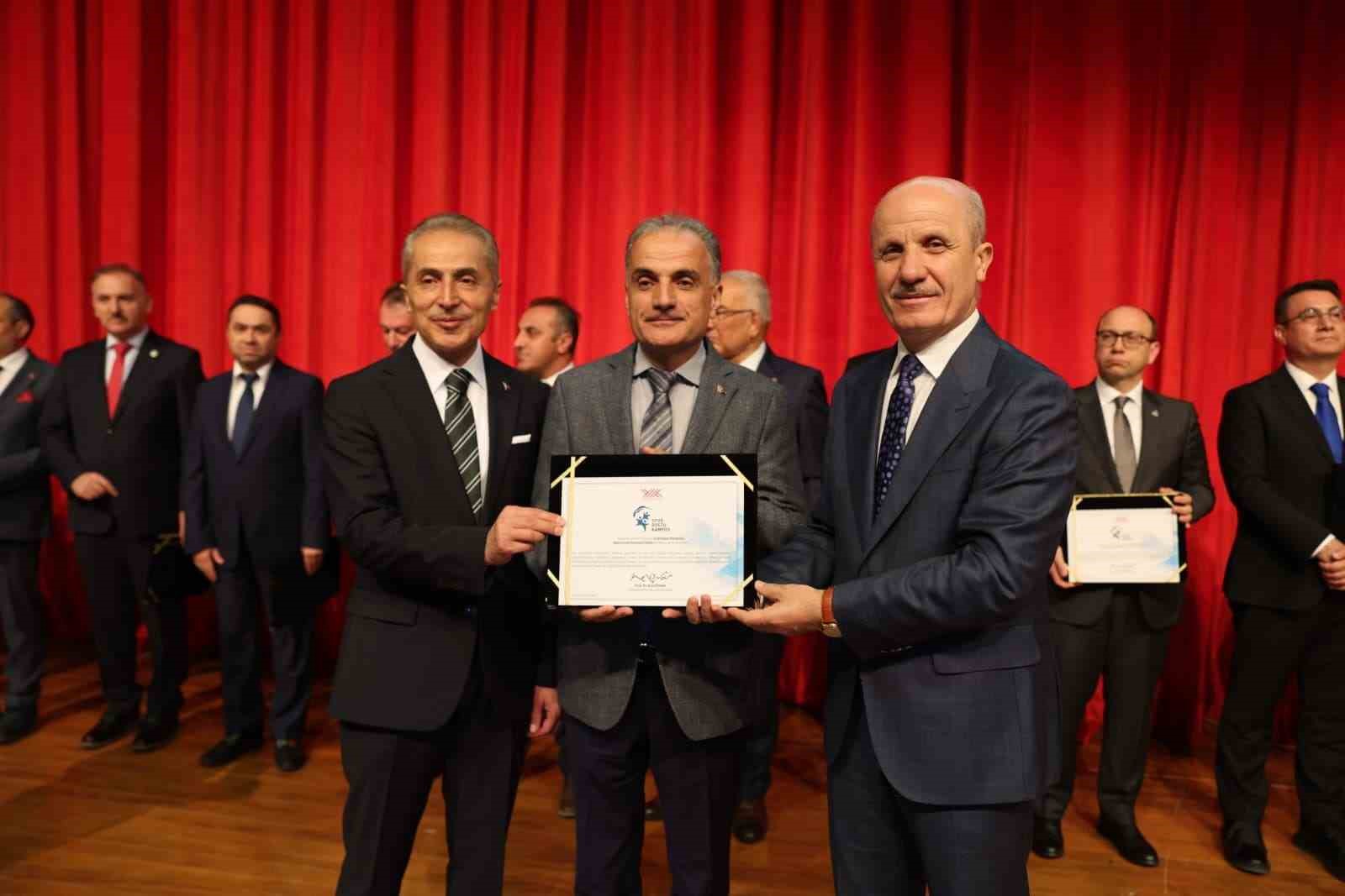 yok-ten-sakarya-universitesi-ne-spor-dostu-kampus-odulu