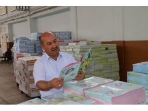 Kütahya’da 838 Bin 988 Ders Kitabı Dağıtılacak