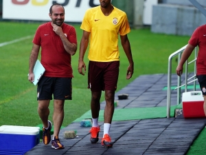 Galatasaray Belhanda’dan Yoksun Çalıştı