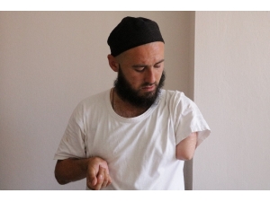 Yardım Değil, İş İstiyor