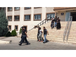 İstanbul’dan Karabük’e Uyuşturucu Madde Getiren 4 Şüpheli Yakalandı