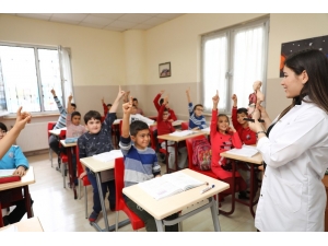 Büyükşehir Belediyesi’nin Katkılarıyla 86 Öğrenci Üniversiteyi Kazandı