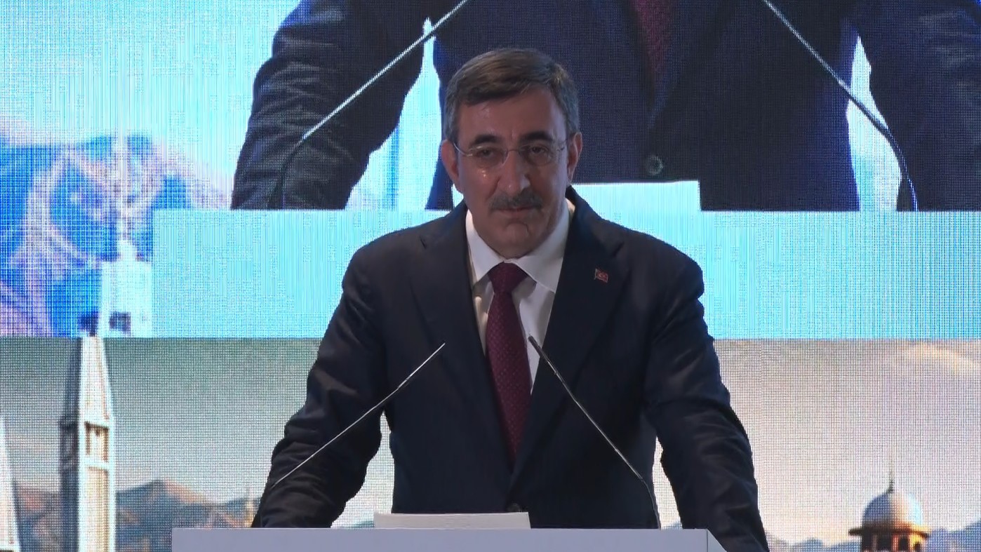 cumhurbaskani-yardimcisi-yilmaz-pakistan-ile-ikili-ticaret-hacmimizi-yakin-gelecekte-5-milyar-dolara-cikarmayi-hedefliyoruz
