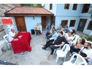 Kemal Varol: “Derdi Olan Bir Yazarım”