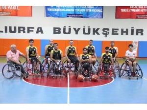 Büyükşehir Basketbol Takımı Yeni Sezona Hazırlanıyor