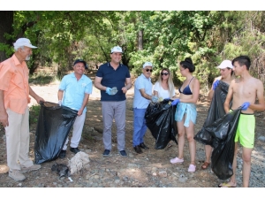 Tatil Cennetinden 4,5 Ton Çöp Çıktı