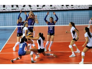 2019 Kadınlar Voleybol Avrupa Şampiyonası A Grubu: Fransa: 0 - Yunanistan: 3