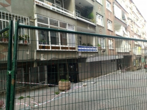 Bağcılar’da Yıkılma Tehlikesi Bulunan Bitişik İki Bina Boşaltıldı