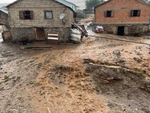 Gümüşhane’de Şiddetli Yağış Ve Dolu Sele Sebep Oldu