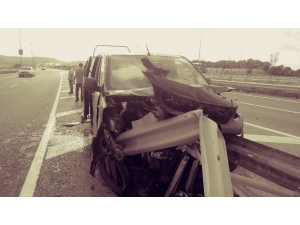 İstanbul Havalimanı Yolunda Akıl Almaz Kaza