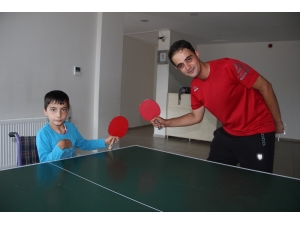 Fiziksel Engelli Muhammed’e Altın Dokunuş