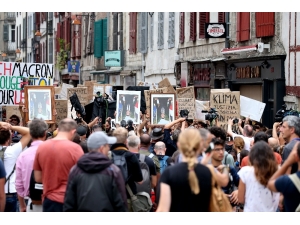 Fransa’daki G7 Protestolarında 68 Gözaltı