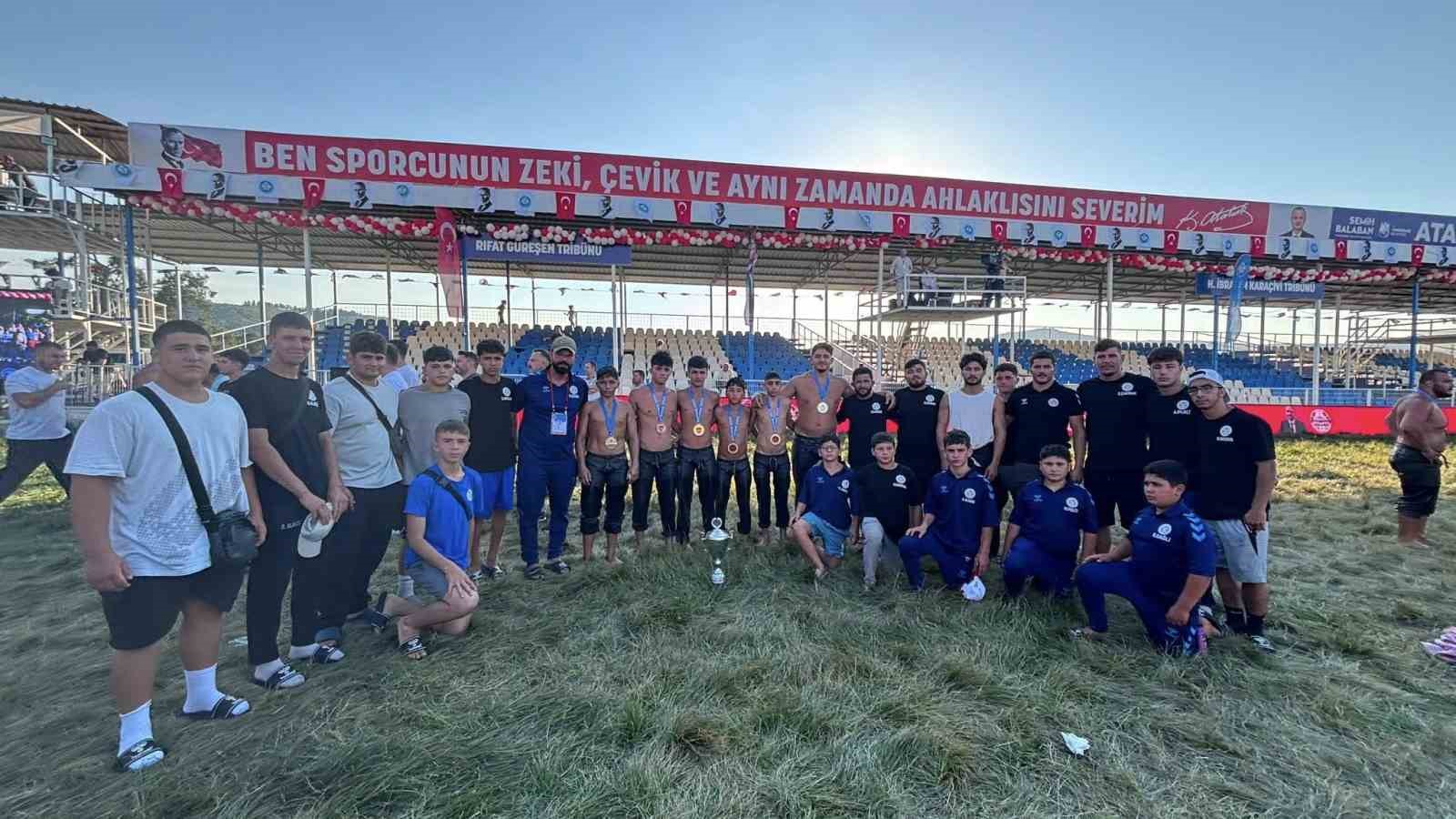mugla-nin-gurescileri-manisa-da-6-madalya-ile-dondu