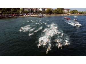 Açık Su Yüzme Şampiyonası, Nefesleri Kesti