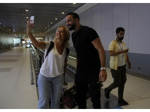 Adil Rami Fenerbahçe İçin İstanbul’da