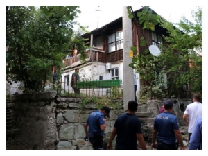 Bolu’da Kötü Kokuların Geldiği Evde Yaşlı Adamın Cesedi Bulundu