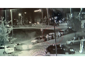 Beylikdüzü’nde Hırsızlık Şebekesinin Araç Hırsızlığı Kamerada