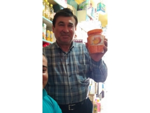 Kulalı Esnaf Kalbine Yenik Düştü