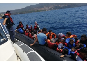 İzmir’de 69 Düzensiz Göçmen Yakalandı