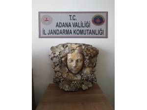 "Üzüm Salkımlı Kadın Yüzü" Heykelini Satmak İsterken Yakalandılar