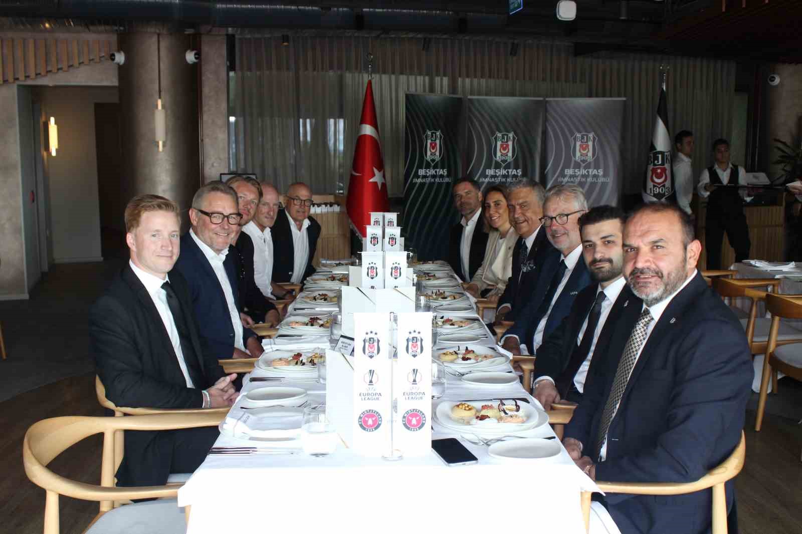 besiktas-tan-uefa-ve-midtjylland-heyetlerine-dostluk-yemegi