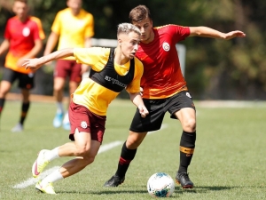 Henry Onyekuru, Florya’yı Ziyaret Etti