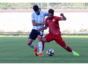 Sivas Belediyespor Hazırlık Maçında Güldü