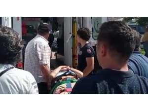 Telefonla Konuşan Yaşlı Adama Minibüs Çarptı